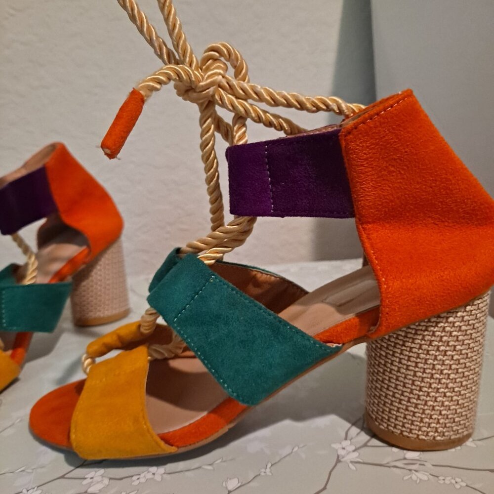 Colorful Chunky Rattan Heels - Size 7 - Picture 2 of 3